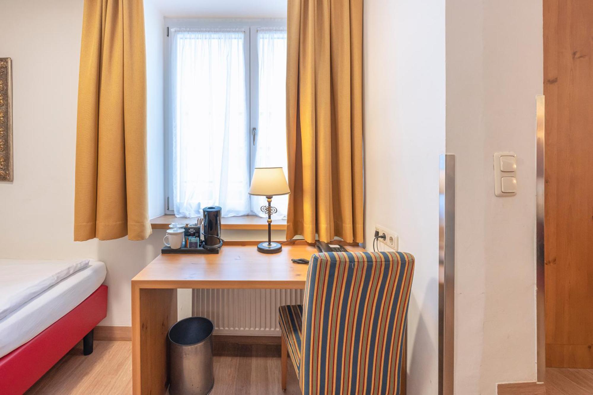 Hotel Eder Мюнхен Екстер'єр фото
