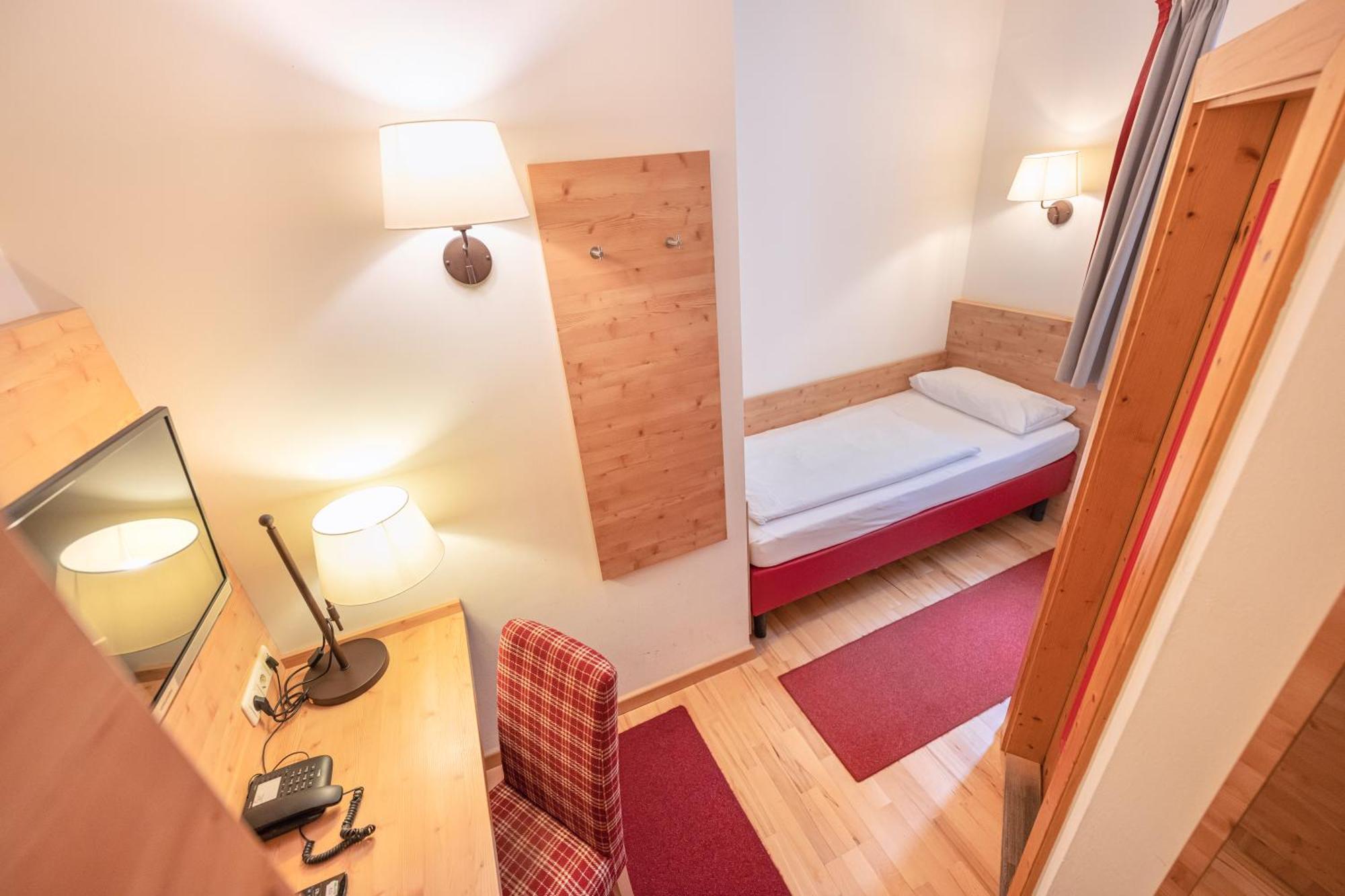 Hotel Eder Мюнхен Екстер'єр фото