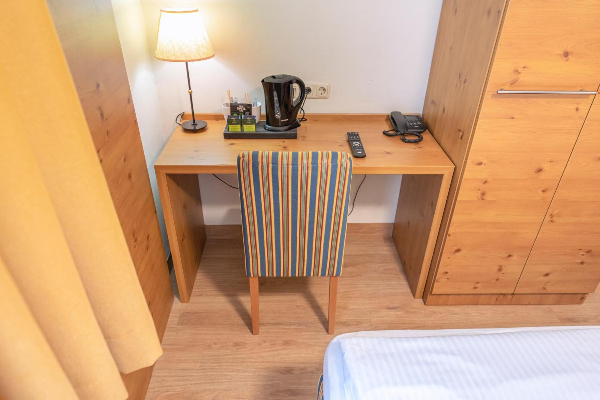 Hotel Eder Мюнхен Екстер'єр фото