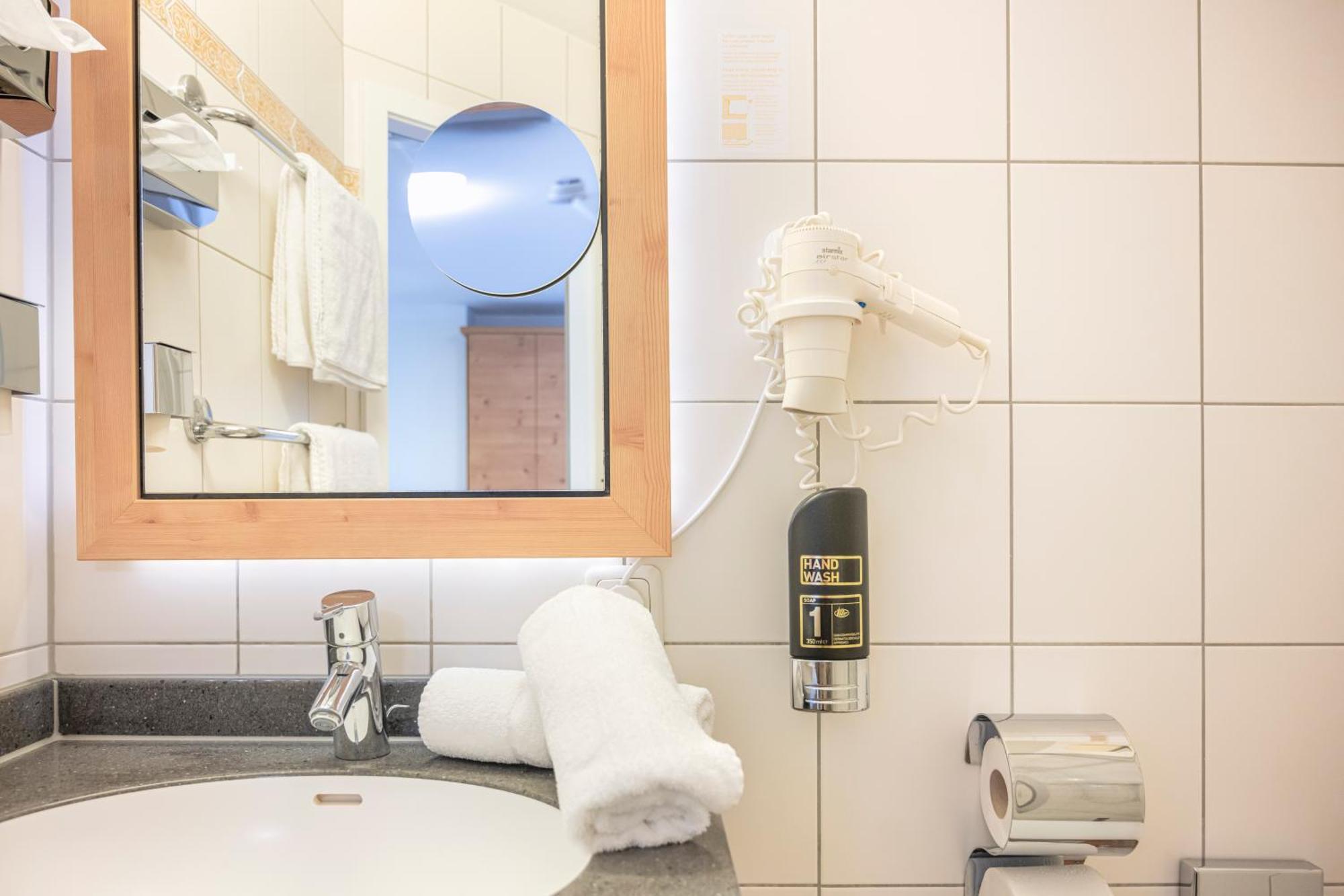 Hotel Eder Мюнхен Екстер'єр фото